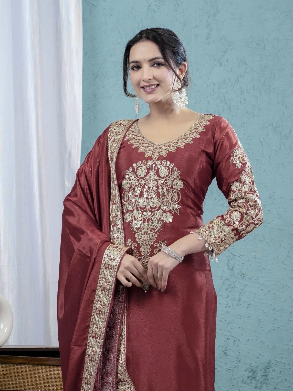 Traditional Indian Kurti Set With Dupatta