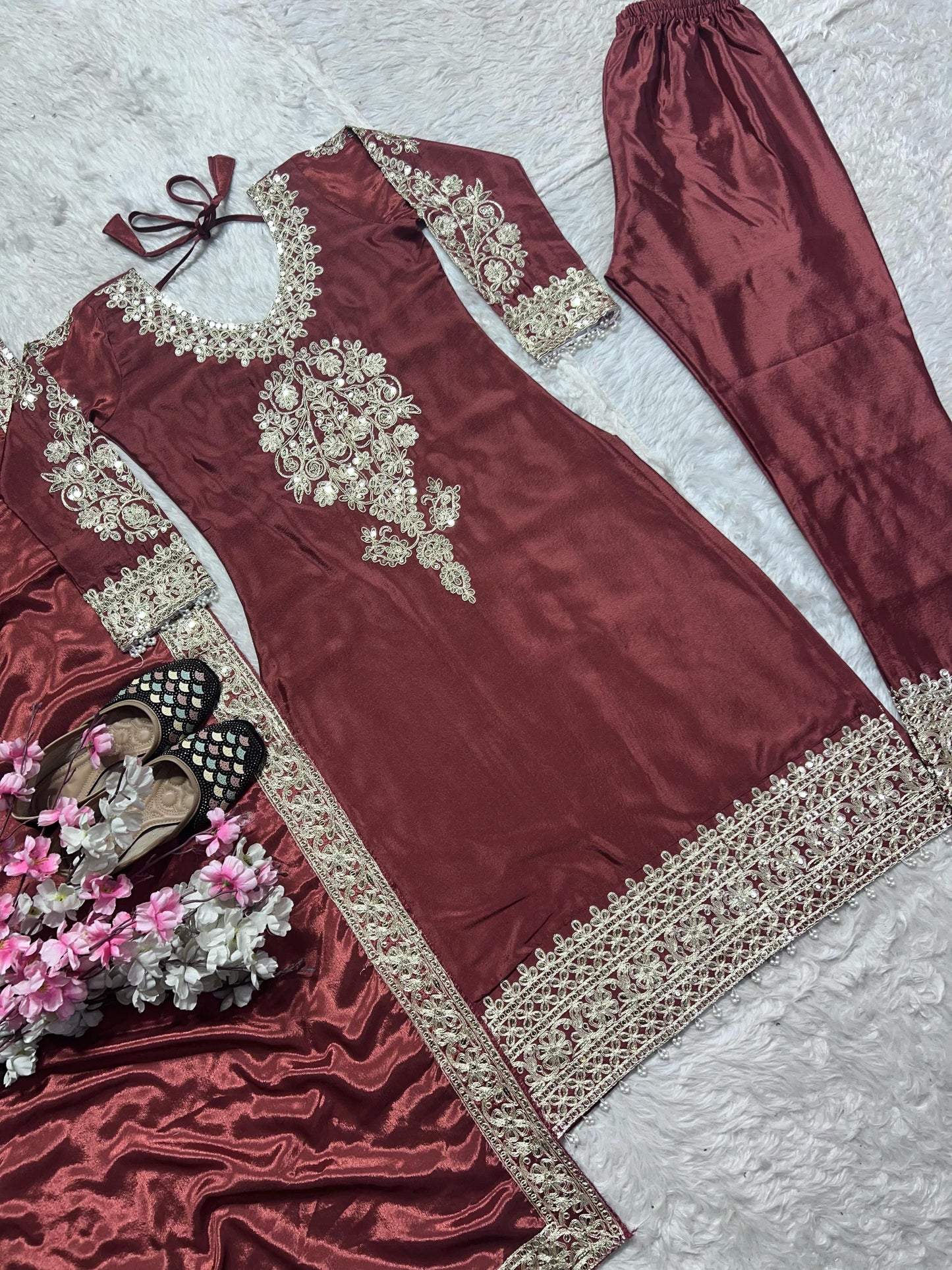 Traditional Indian Kurti Set With Dupatta